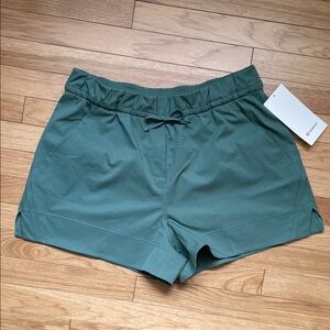 Cinchable Waist HR Woven Short 3.5” Lululemon Large